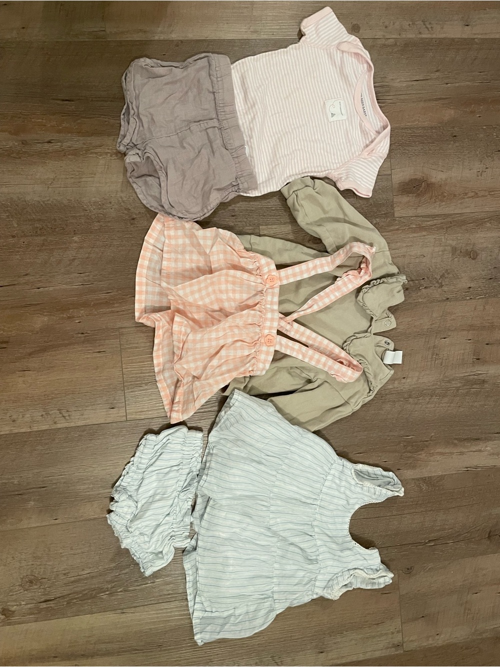 Bundle of Baby Girl Clothes Size 12M